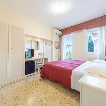 Gold Hotel Bordighera Extérieur photo