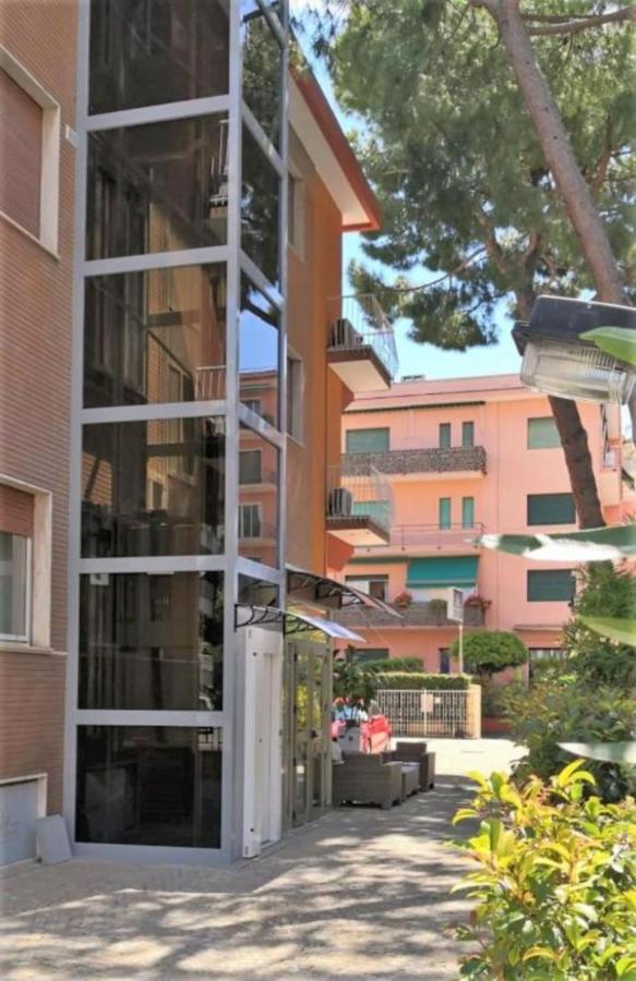 Gold Hotel Bordighera Extérieur photo
