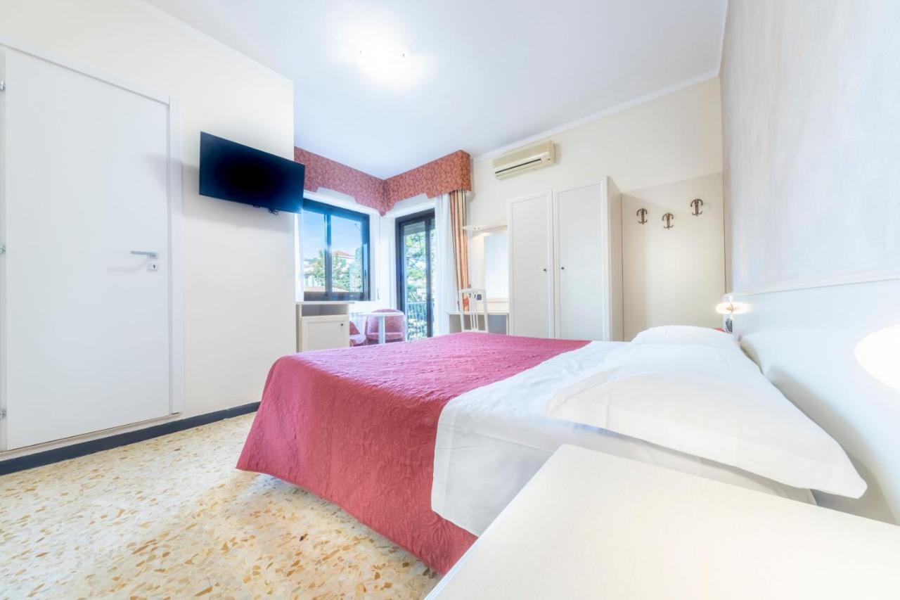 Gold Hotel Bordighera Extérieur photo
