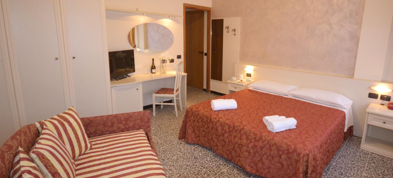 Gold Hotel Bordighera Extérieur photo