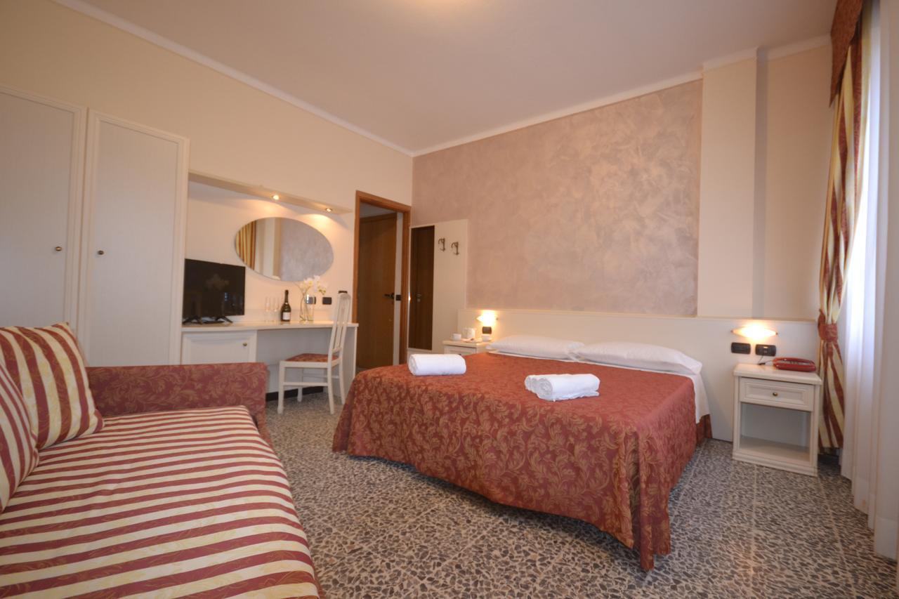 Gold Hotel Bordighera Extérieur photo